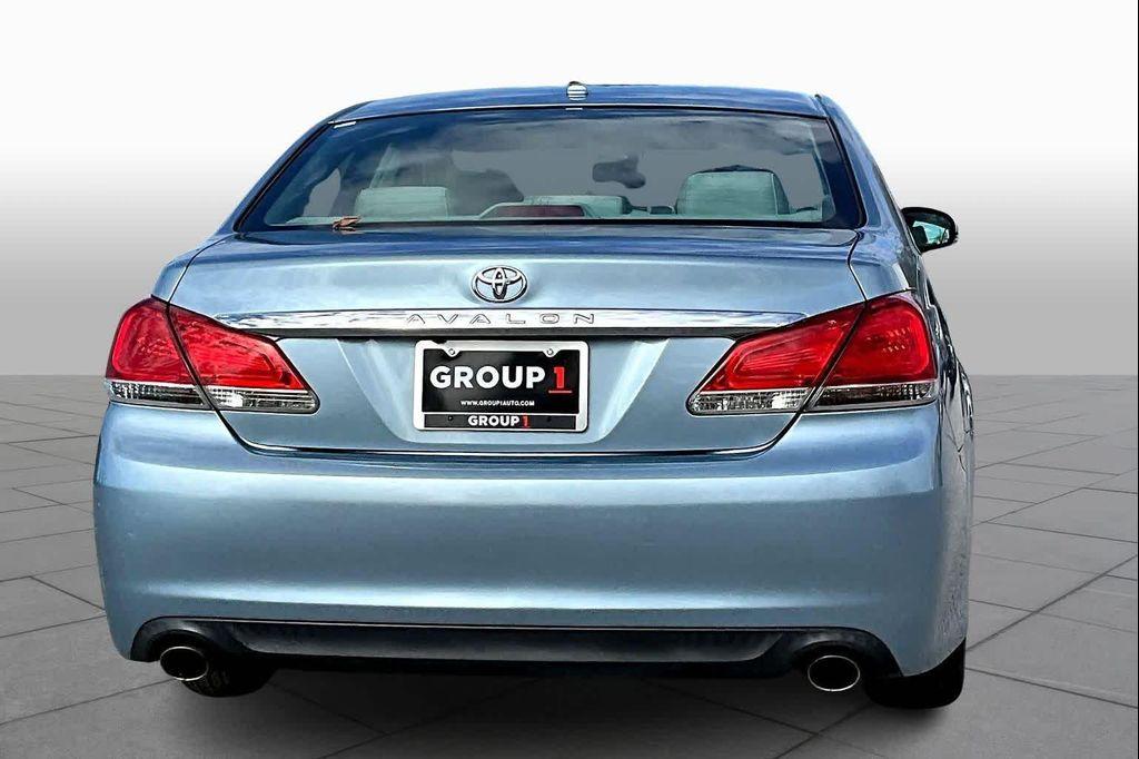 new 2011 Toyota Avalon car