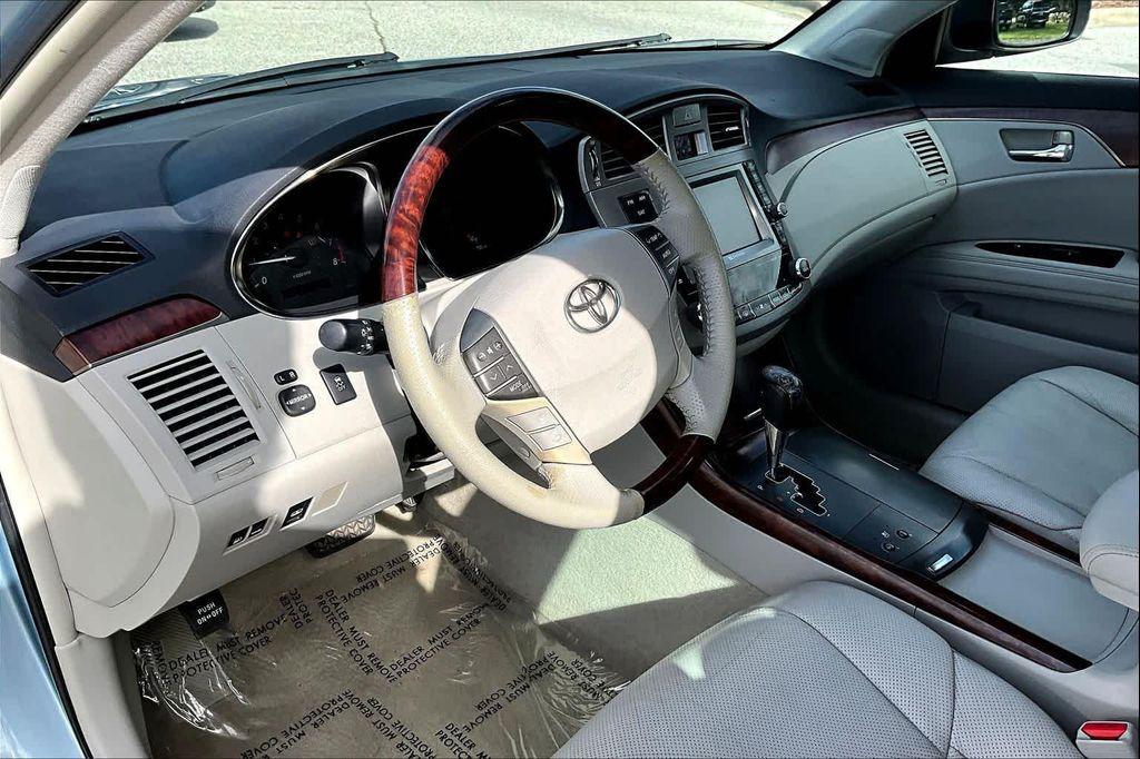 new 2011 Toyota Avalon car