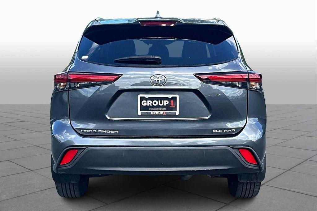 used 2024 Toyota Highlander car, priced at $36,500
