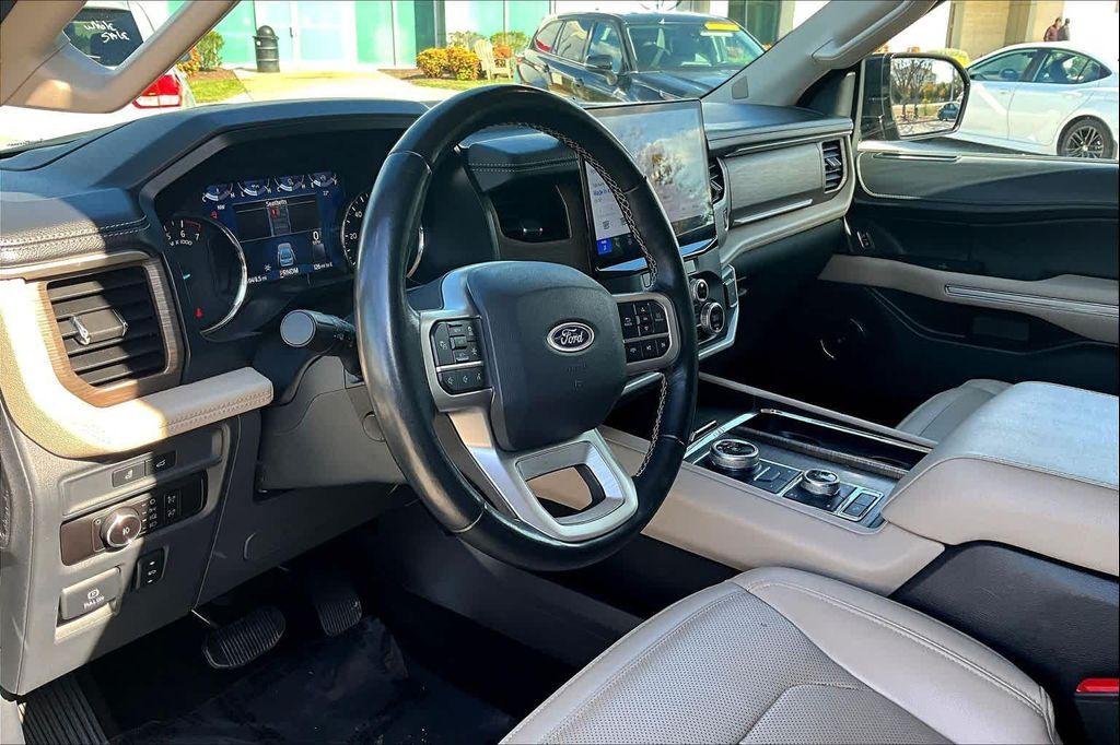 used 2023 Ford Expedition car, priced at $38,500