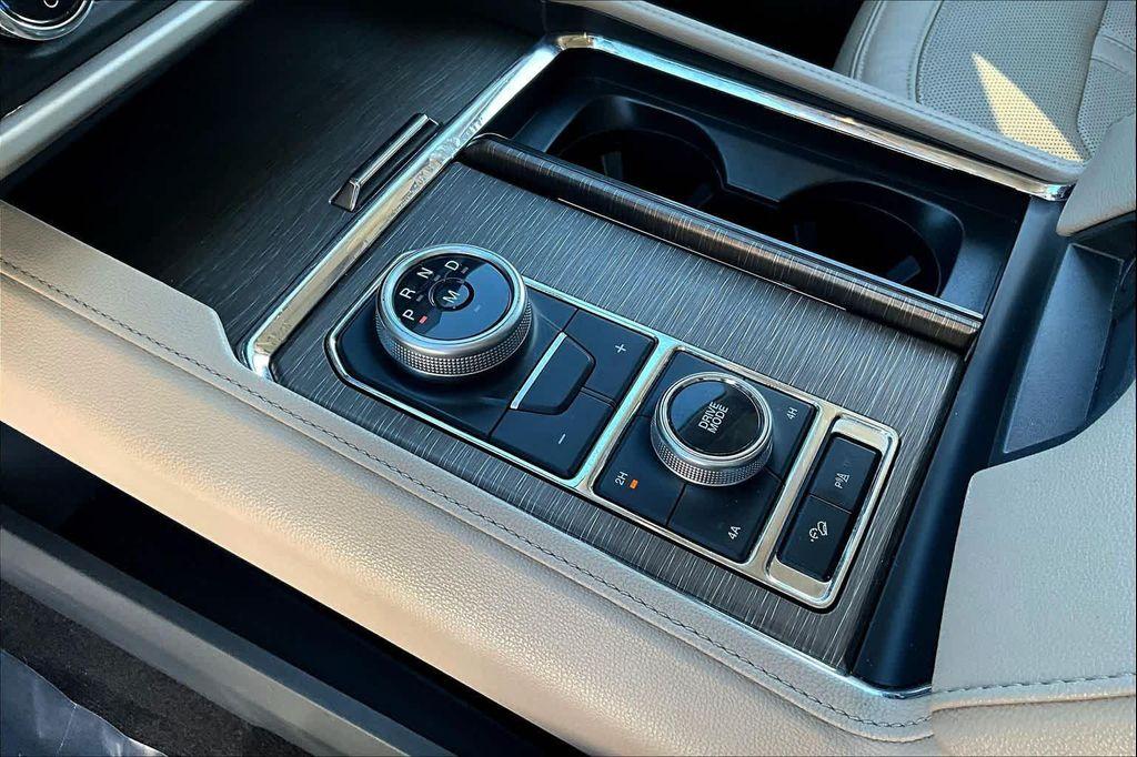 used 2023 Ford Expedition car, priced at $38,500