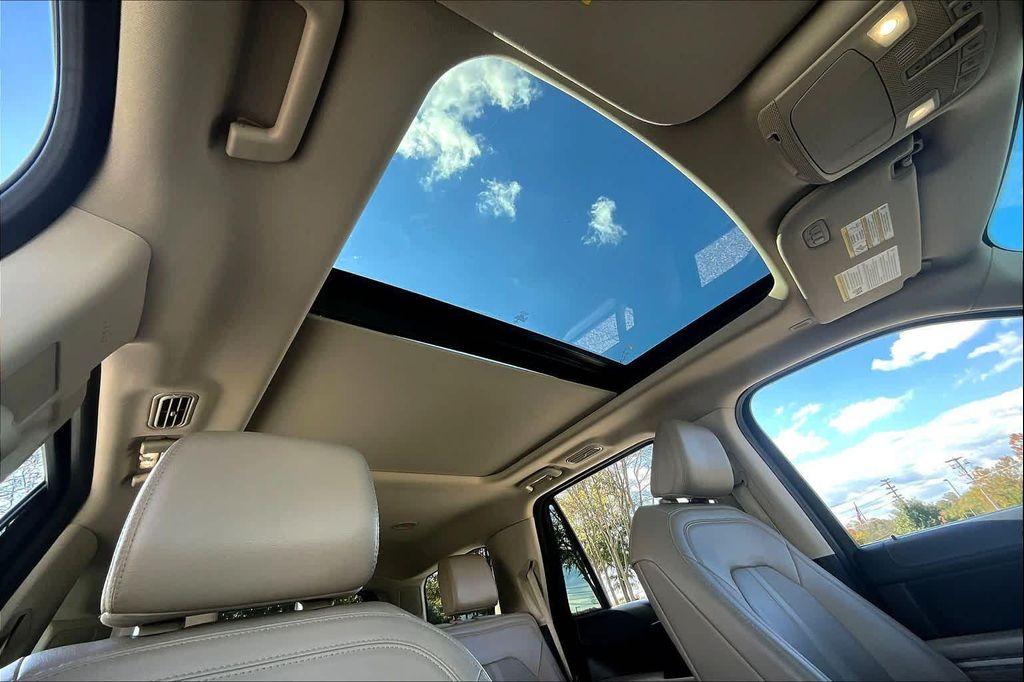 used 2023 Ford Expedition car, priced at $38,500