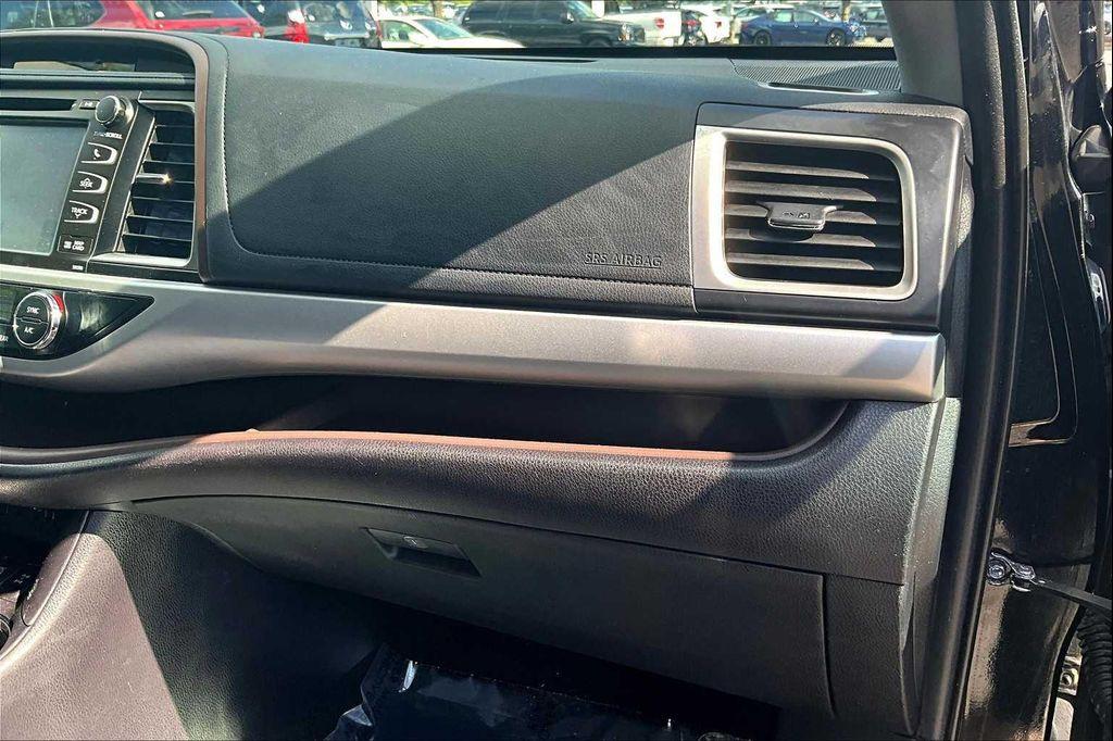used 2019 Toyota Highlander car, priced at $26,000