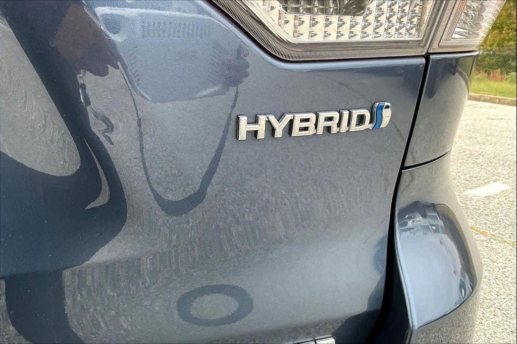 used 2017 Toyota Highlander Hybrid car, priced at $24,000