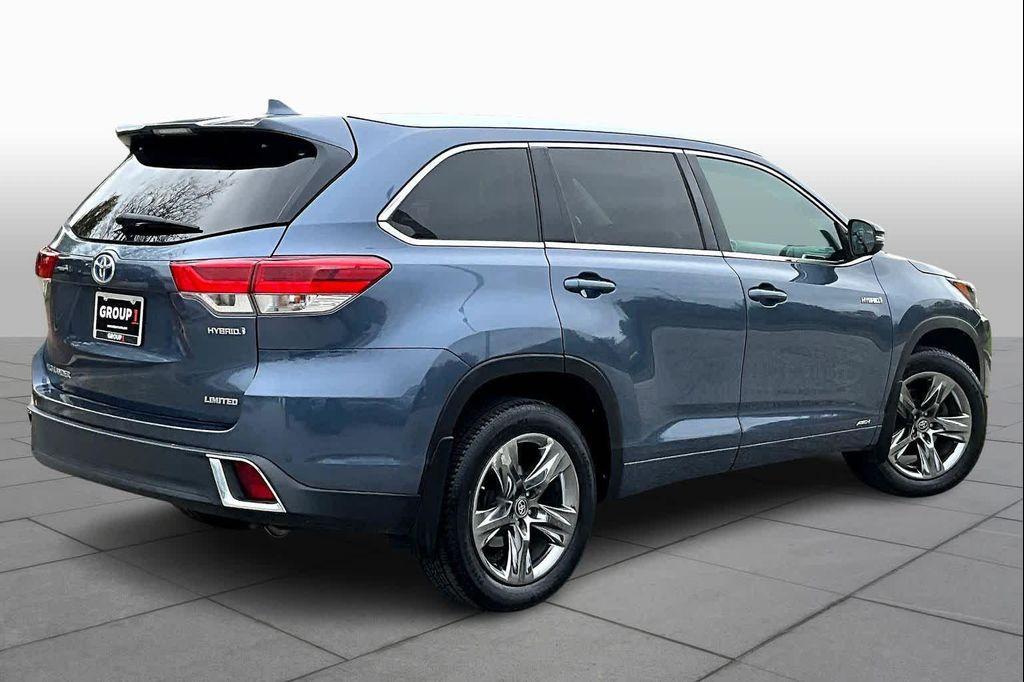 used 2017 Toyota Highlander Hybrid car, priced at $24,000