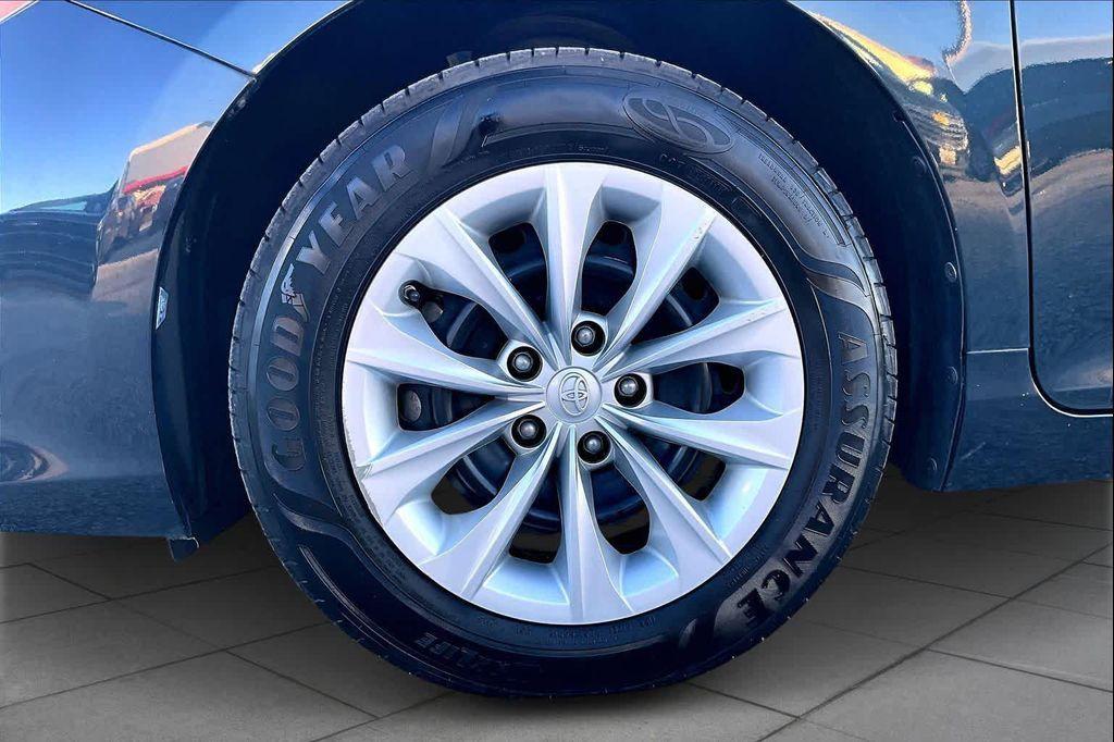 used 2016 Toyota Camry Hybrid car, priced at $16,000