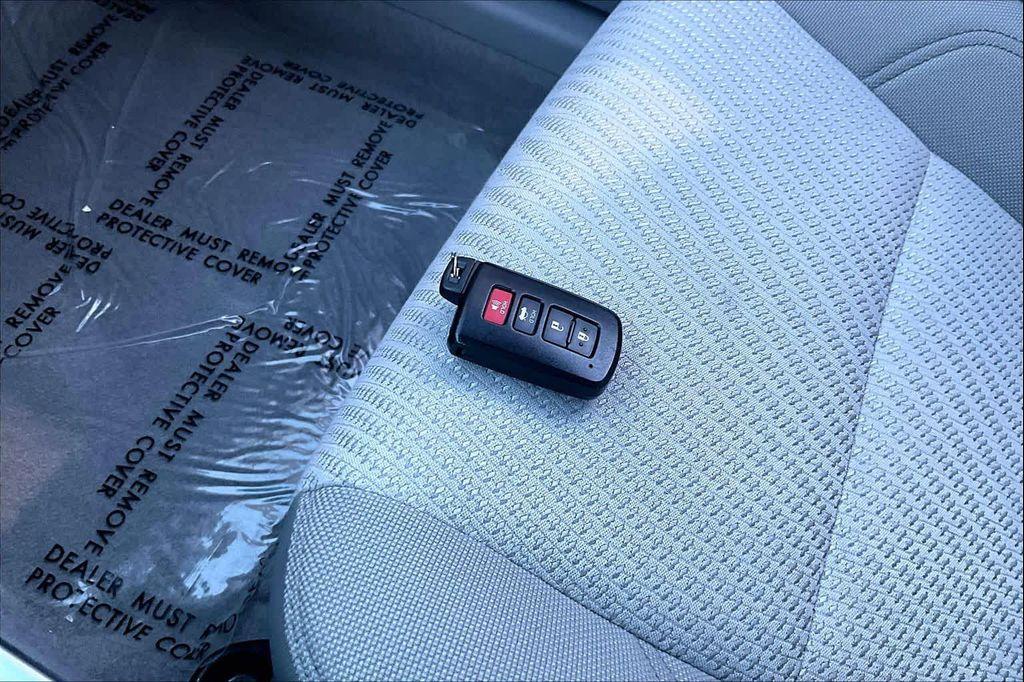 used 2016 Toyota Camry Hybrid car, priced at $16,000