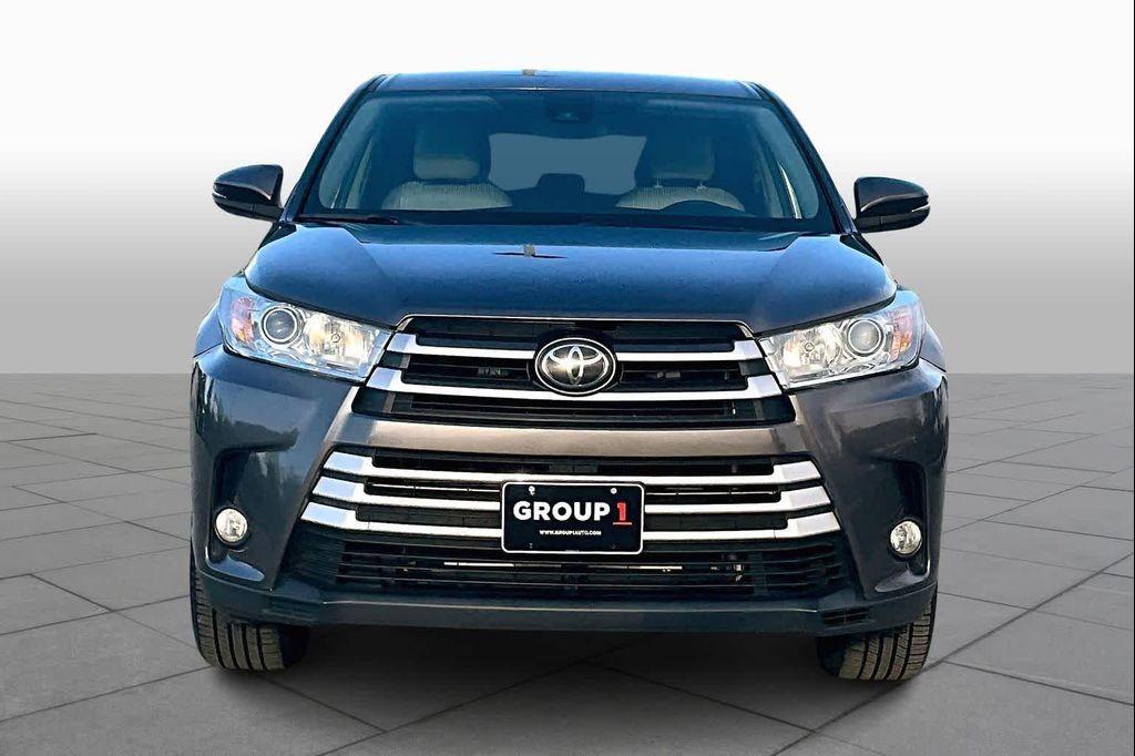 used 2019 Toyota Highlander car, priced at $22,500