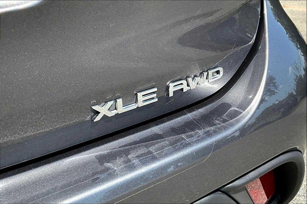 used 2023 Toyota Highlander car, priced at $36,488