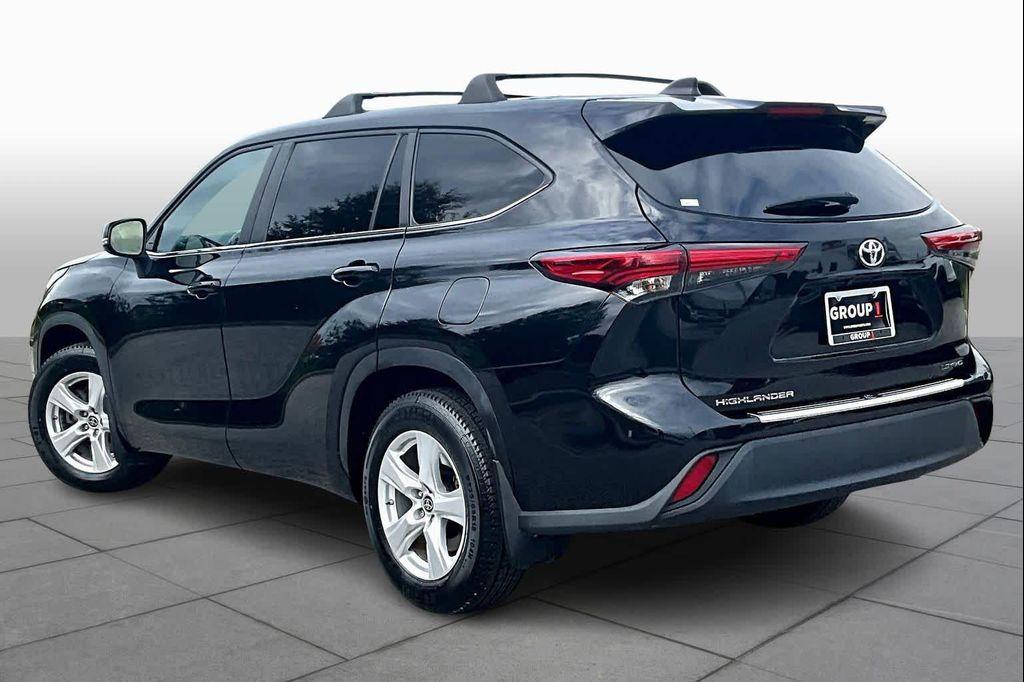 used 2023 Toyota Highlander car, priced at $29,000