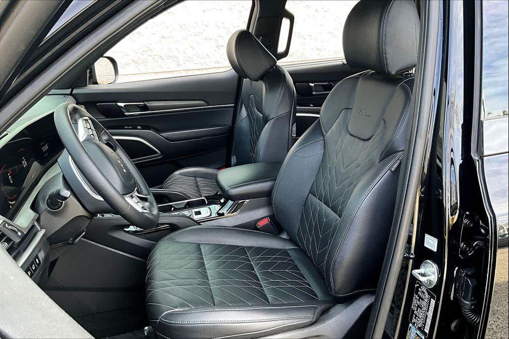 used 2024 Kia Telluride car, priced at $38,000