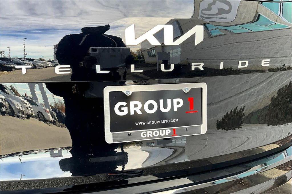used 2024 Kia Telluride car, priced at $38,000