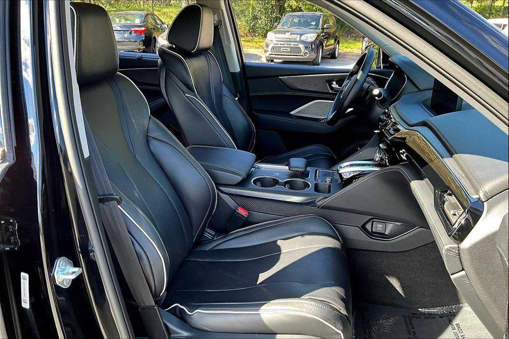 used 2023 Acura MDX car, priced at $39,000