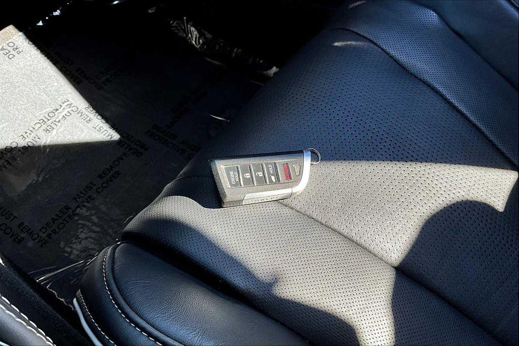 used 2023 Acura MDX car, priced at $39,000