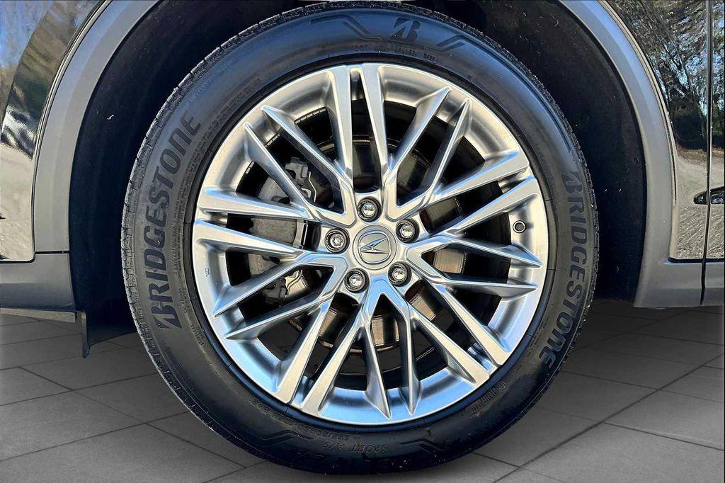 used 2023 Acura MDX car, priced at $39,000