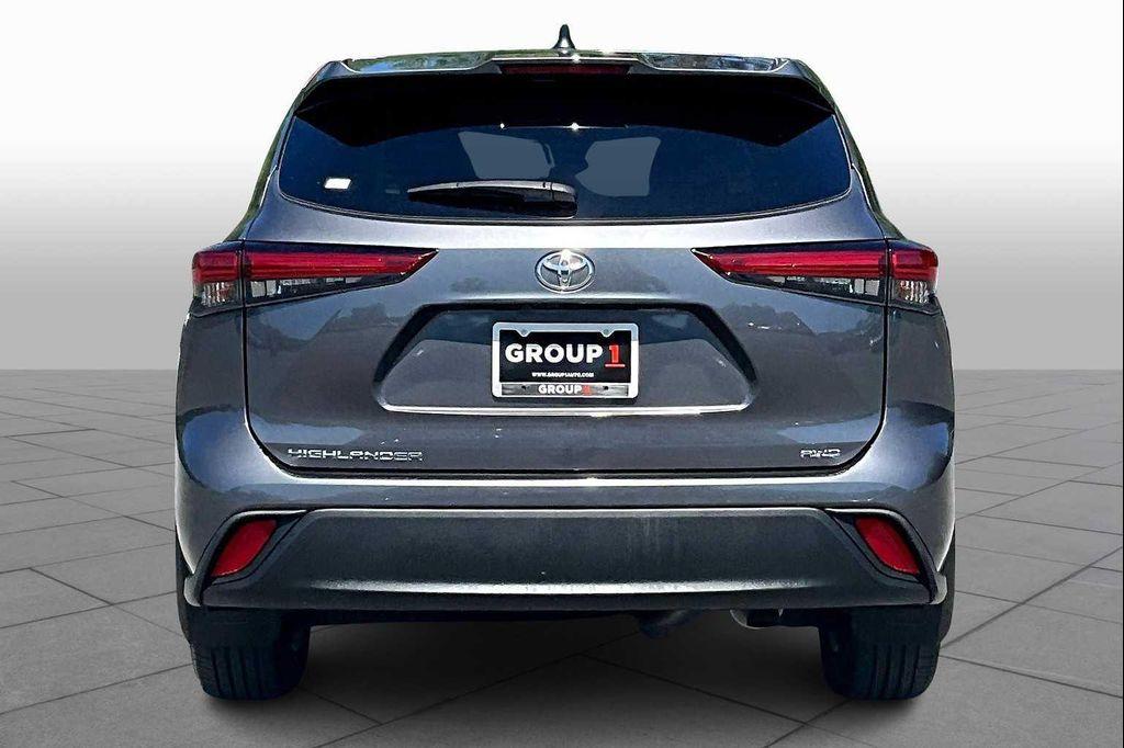 used 2023 Toyota Highlander car, priced at $33,500