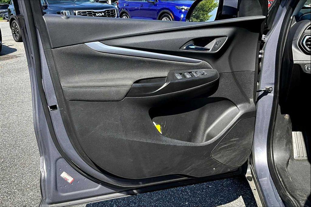 used 2023 Chevrolet Bolt EUV car, priced at $19,500