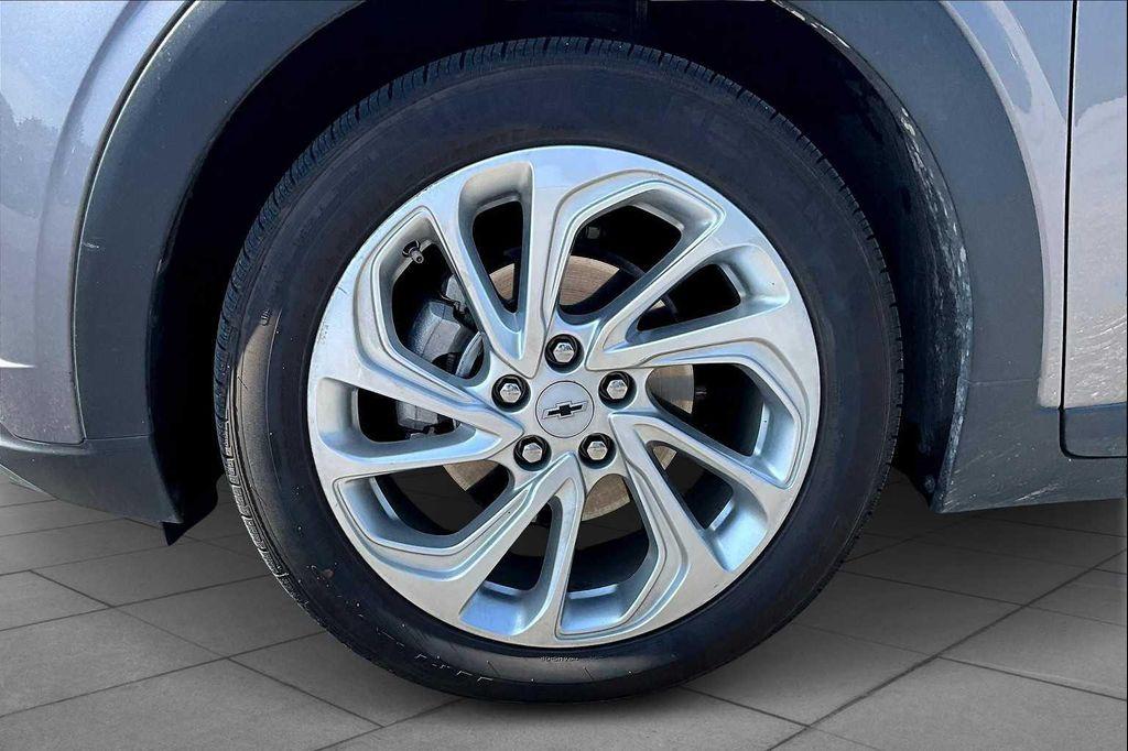 used 2023 Chevrolet Bolt EUV car, priced at $19,500