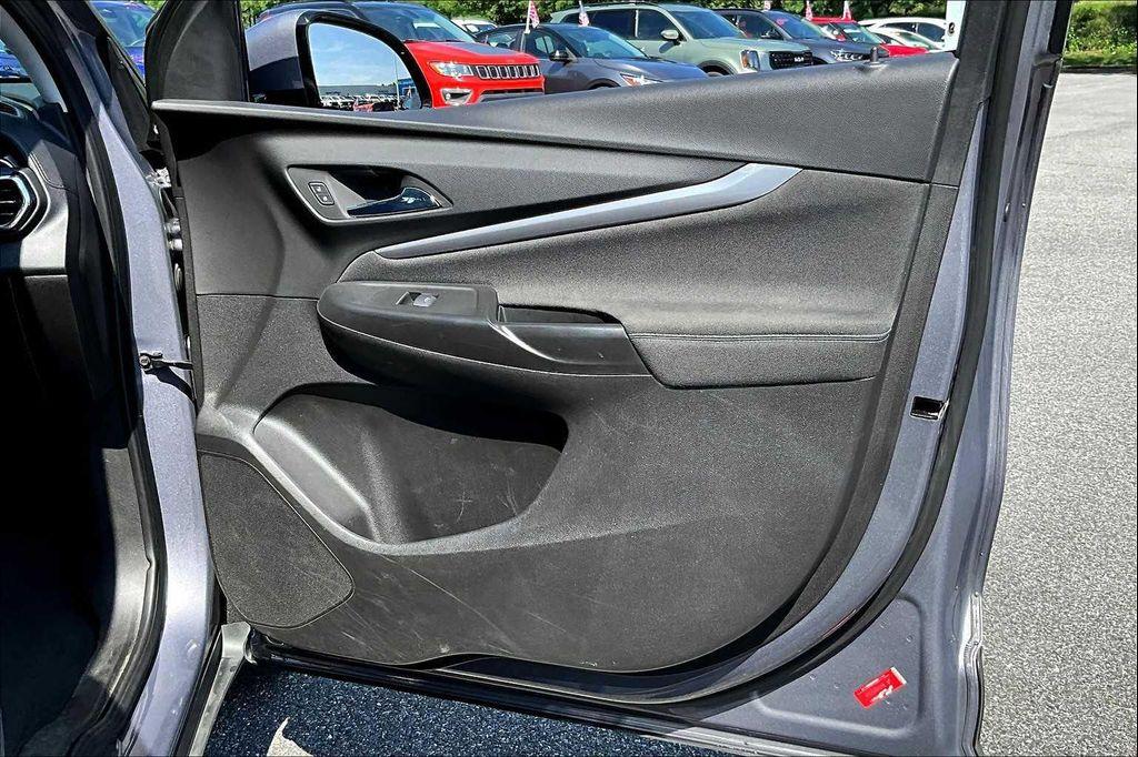 used 2023 Chevrolet Bolt EUV car, priced at $19,500