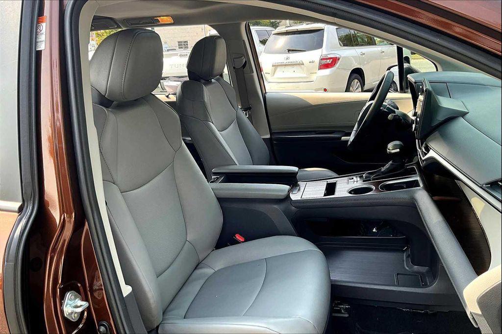 used 2024 Toyota Sienna car, priced at $41,500