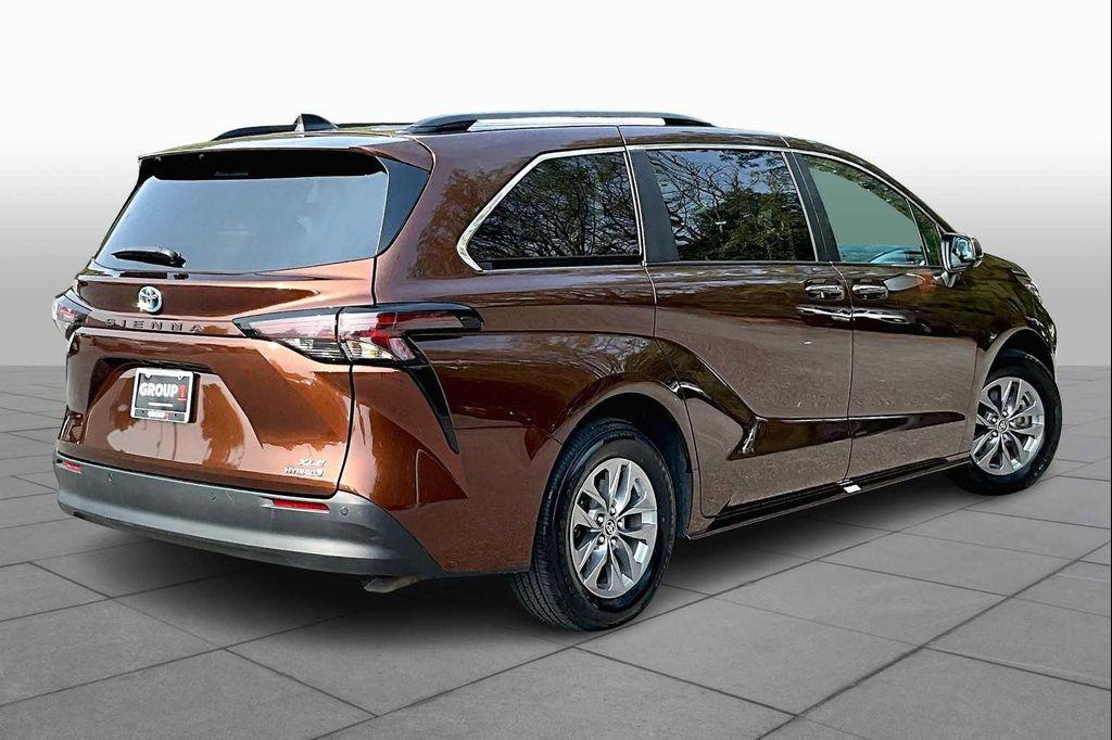 used 2024 Toyota Sienna car, priced at $41,500