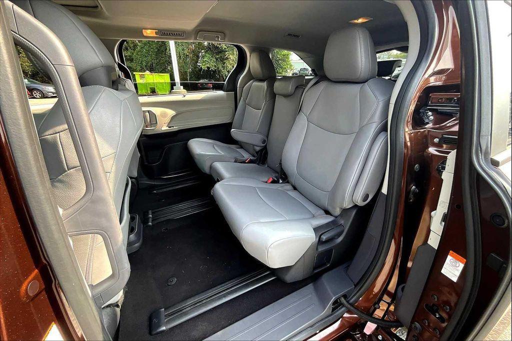 used 2024 Toyota Sienna car, priced at $41,500
