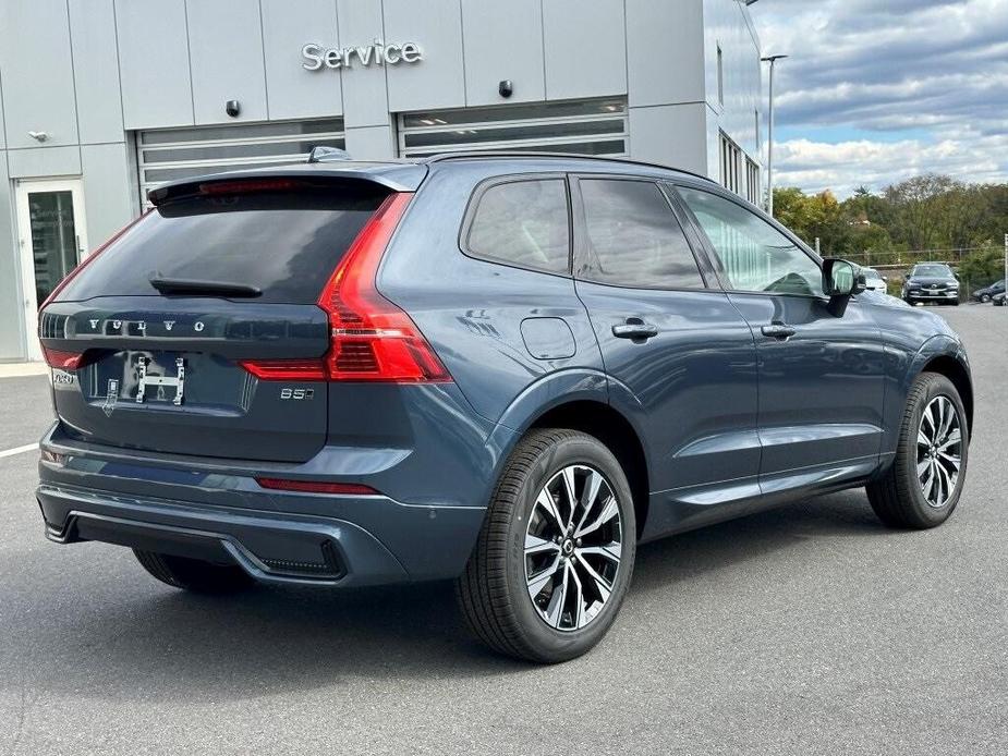 new 2025 Volvo XC60 car, priced at $53,025