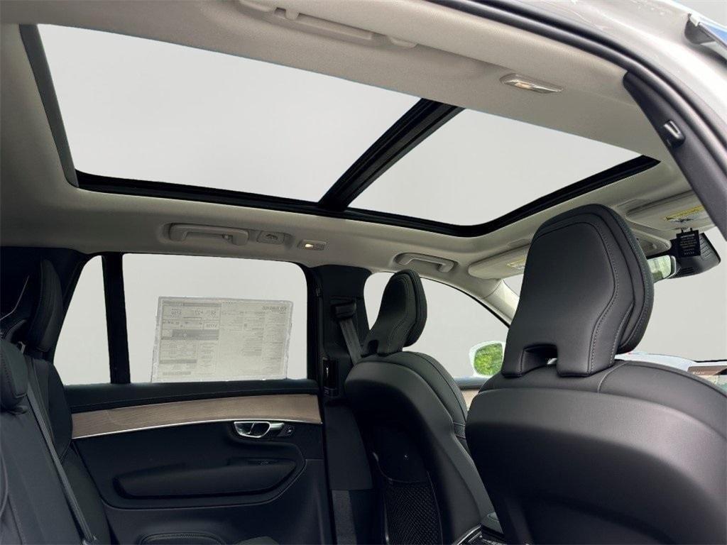 new 2025 Volvo XC90 Plug-In Hybrid car, priced at $75,441