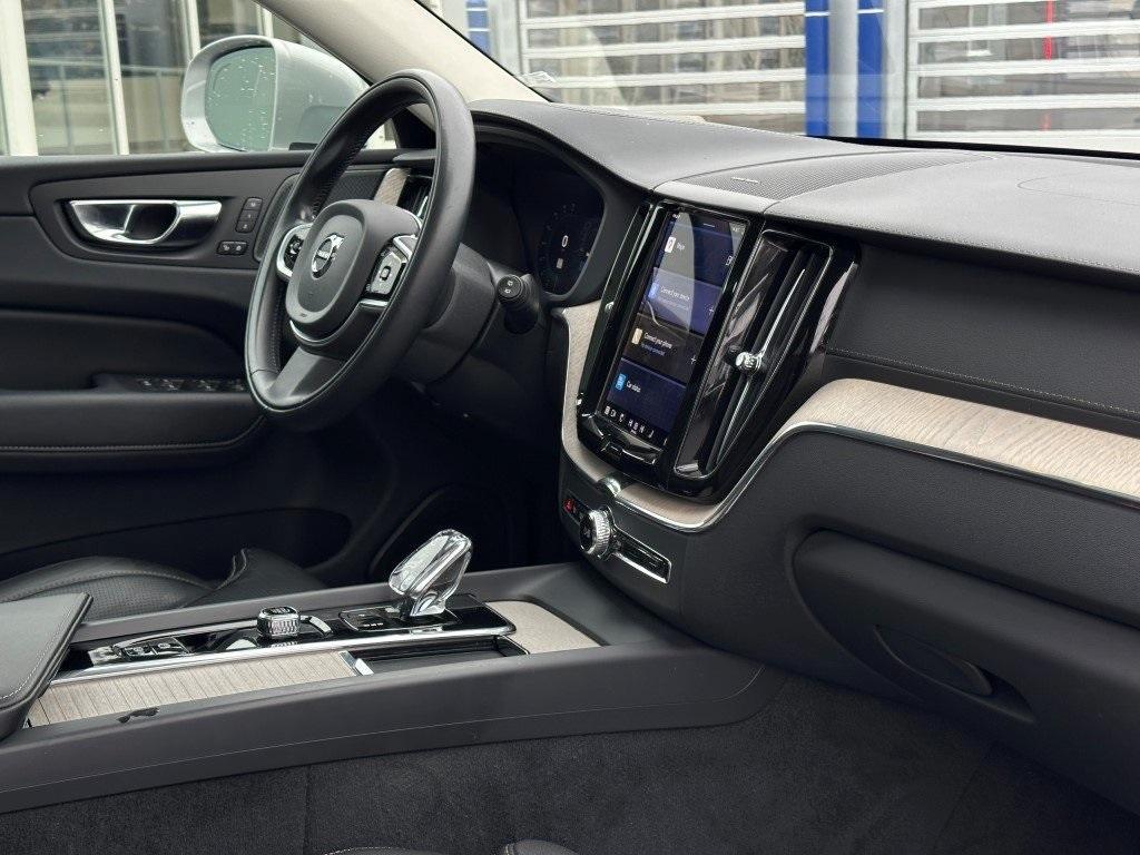 used 2022 Volvo XC60 Recharge Plug-In Hybrid car, priced at $42,380