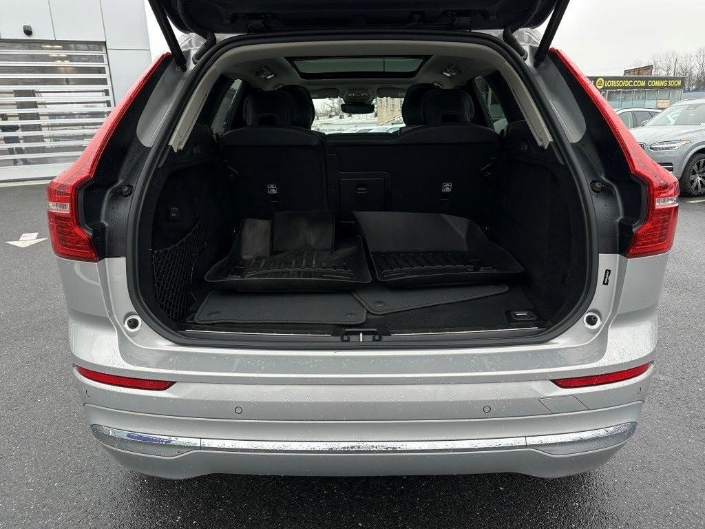 used 2022 Volvo XC60 Recharge Plug-In Hybrid car, priced at $42,380