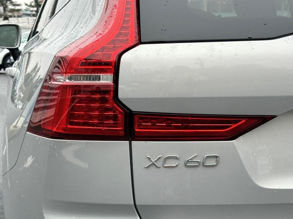 used 2022 Volvo XC60 Recharge Plug-In Hybrid car, priced at $42,380