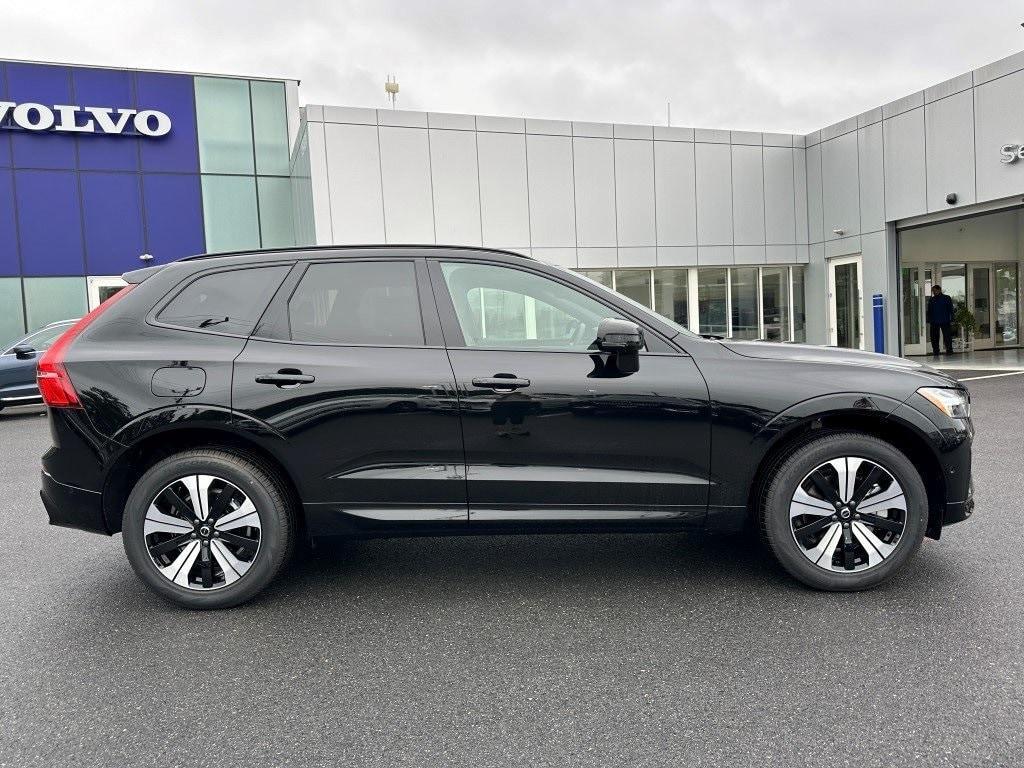 new 2025 Volvo XC60 Plug-In Hybrid car, priced at $65,445