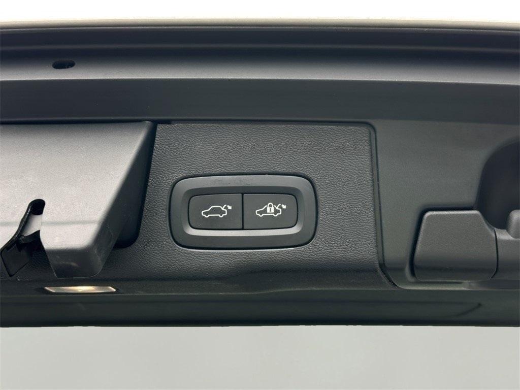 used 2023 Volvo XC60 Recharge Plug-In Hybrid car, priced at $45,980