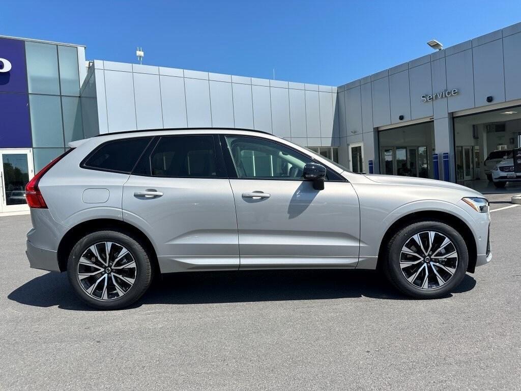 new 2024 Volvo XC60 car, priced at $53,745