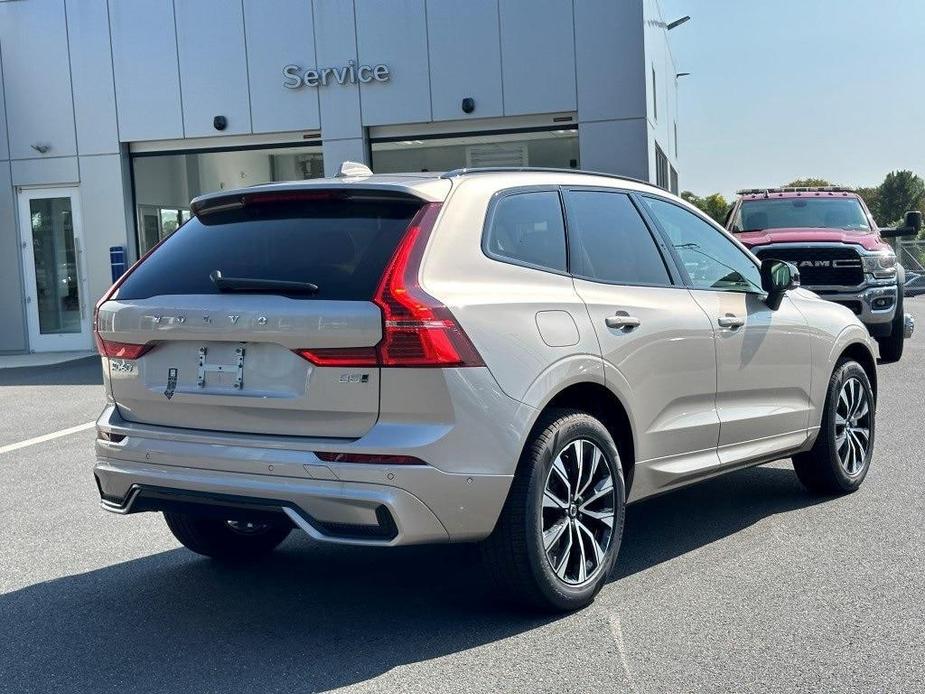 new 2025 Volvo XC60 car, priced at $52,257