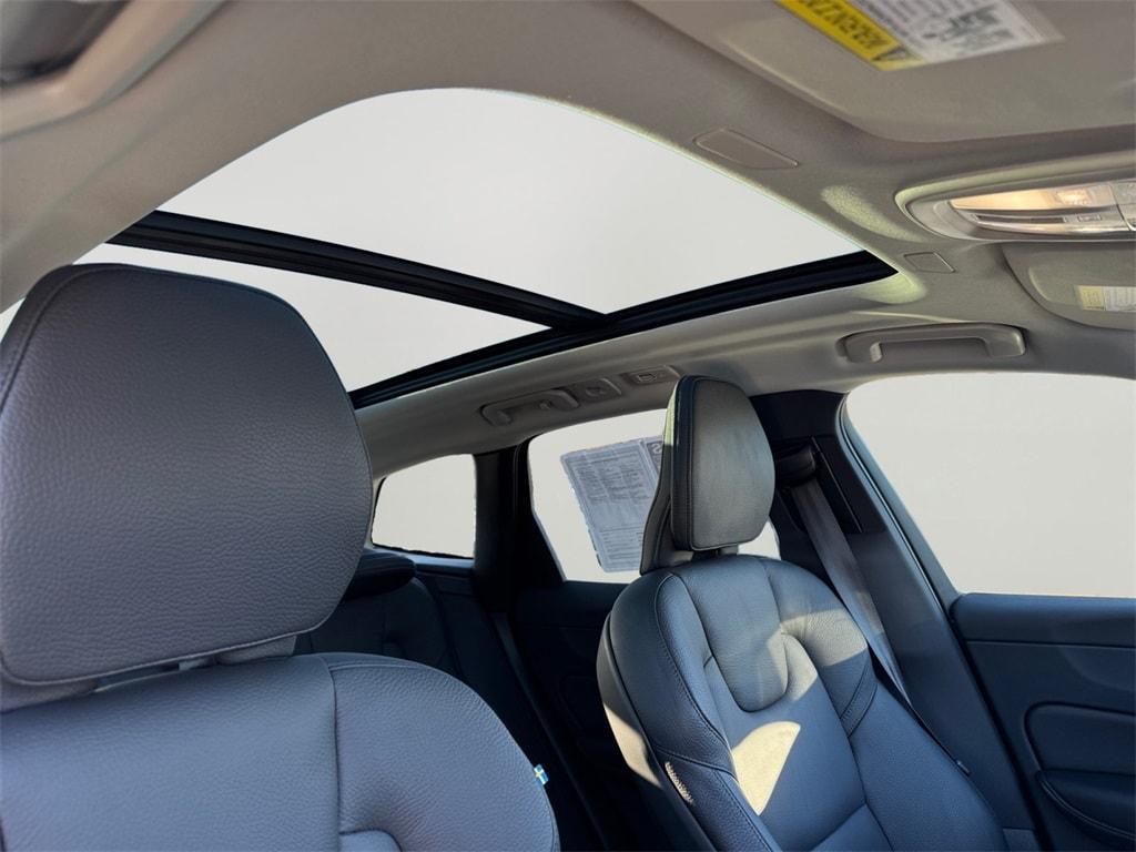 used 2023 Volvo XC60 car, priced at $34,980