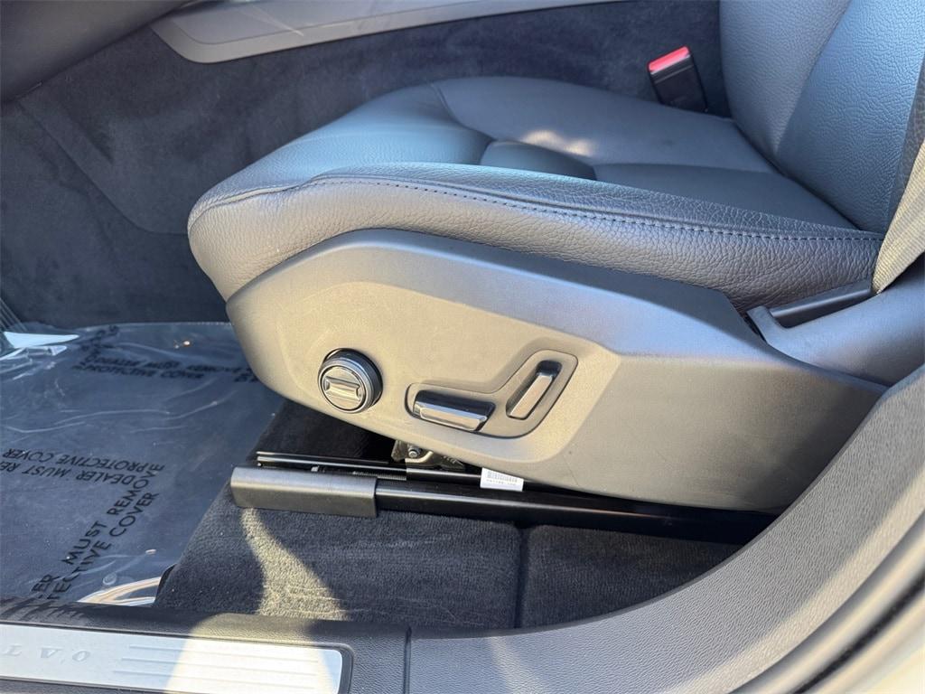used 2023 Volvo XC60 car, priced at $34,980