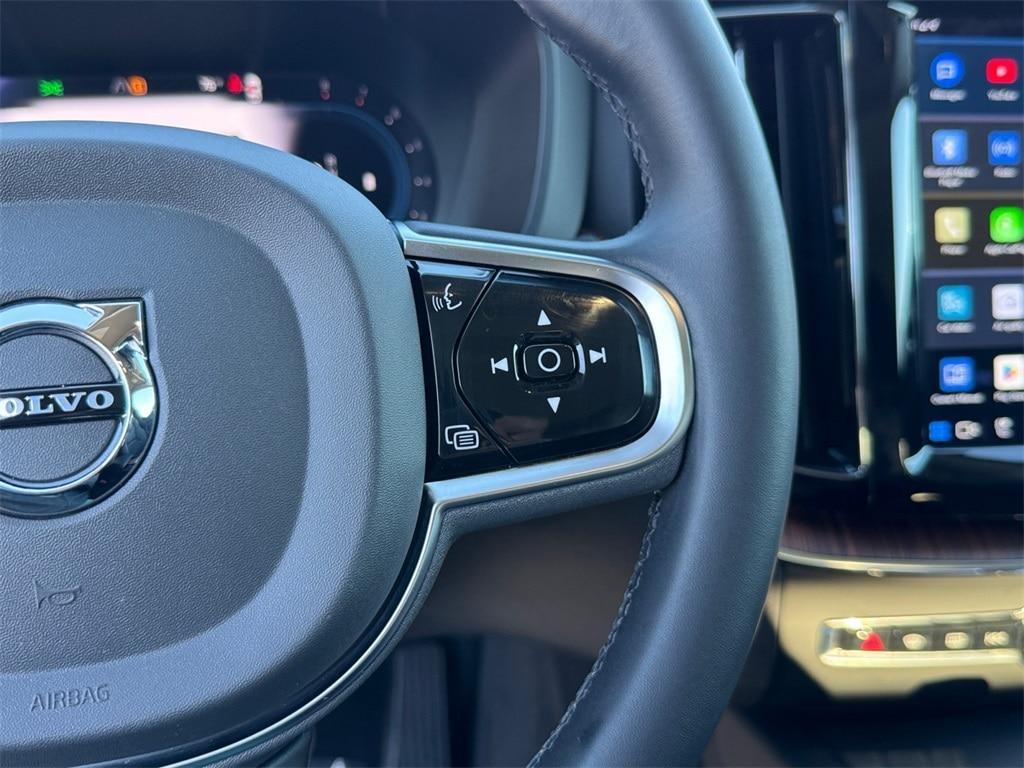 used 2023 Volvo XC60 car, priced at $34,980