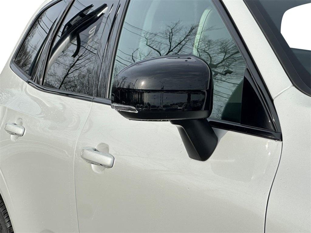 new 2025 Volvo XC60 Plug-In Hybrid car, priced at $59,445