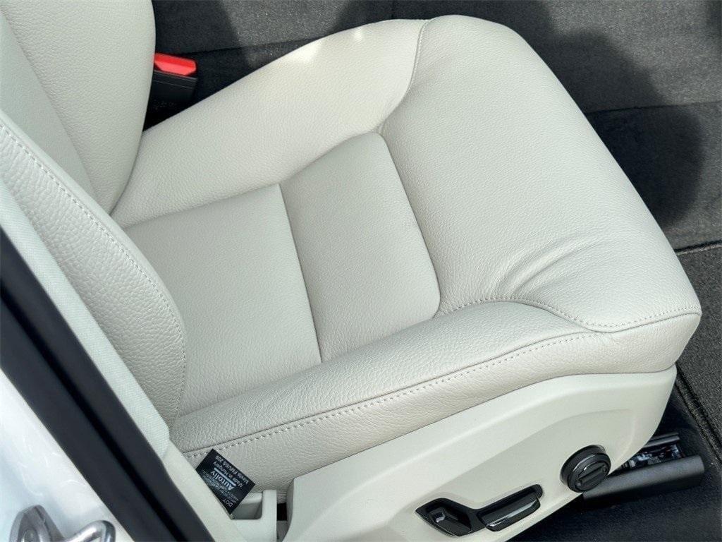 new 2025 Volvo XC60 Plug-In Hybrid car, priced at $59,445