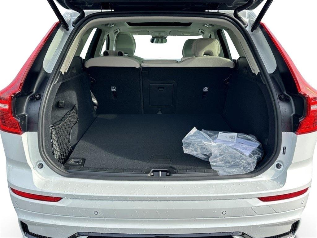 new 2025 Volvo XC60 Plug-In Hybrid car, priced at $59,445