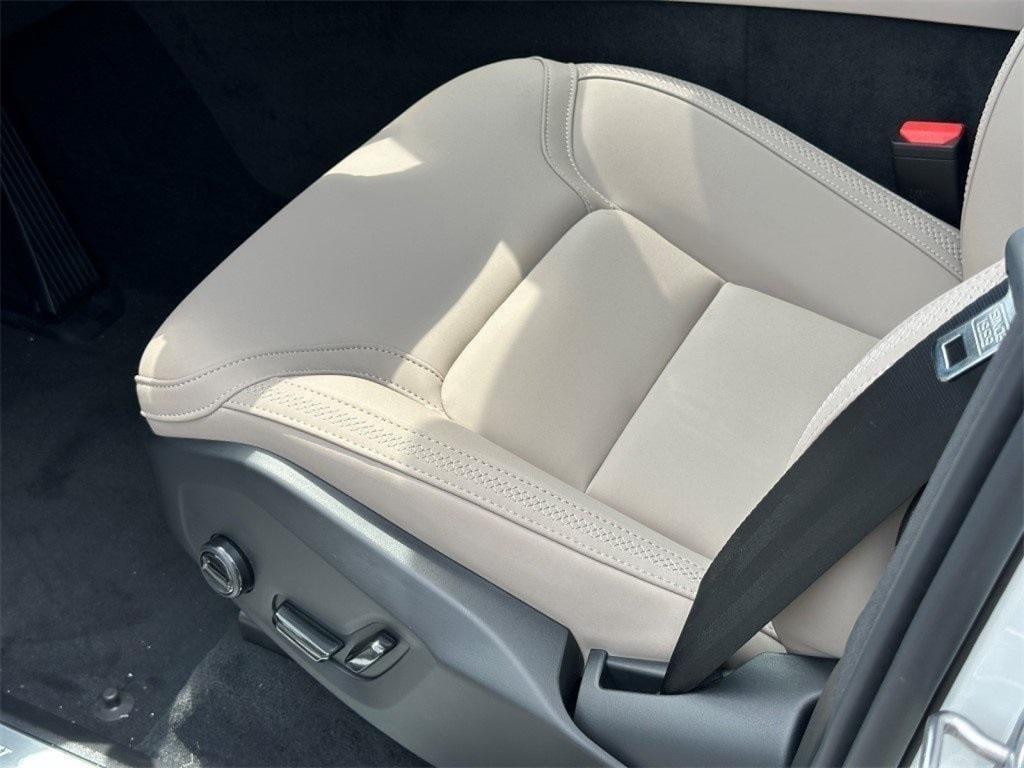 new 2026 Volvo XC90 car, priced at $69,721