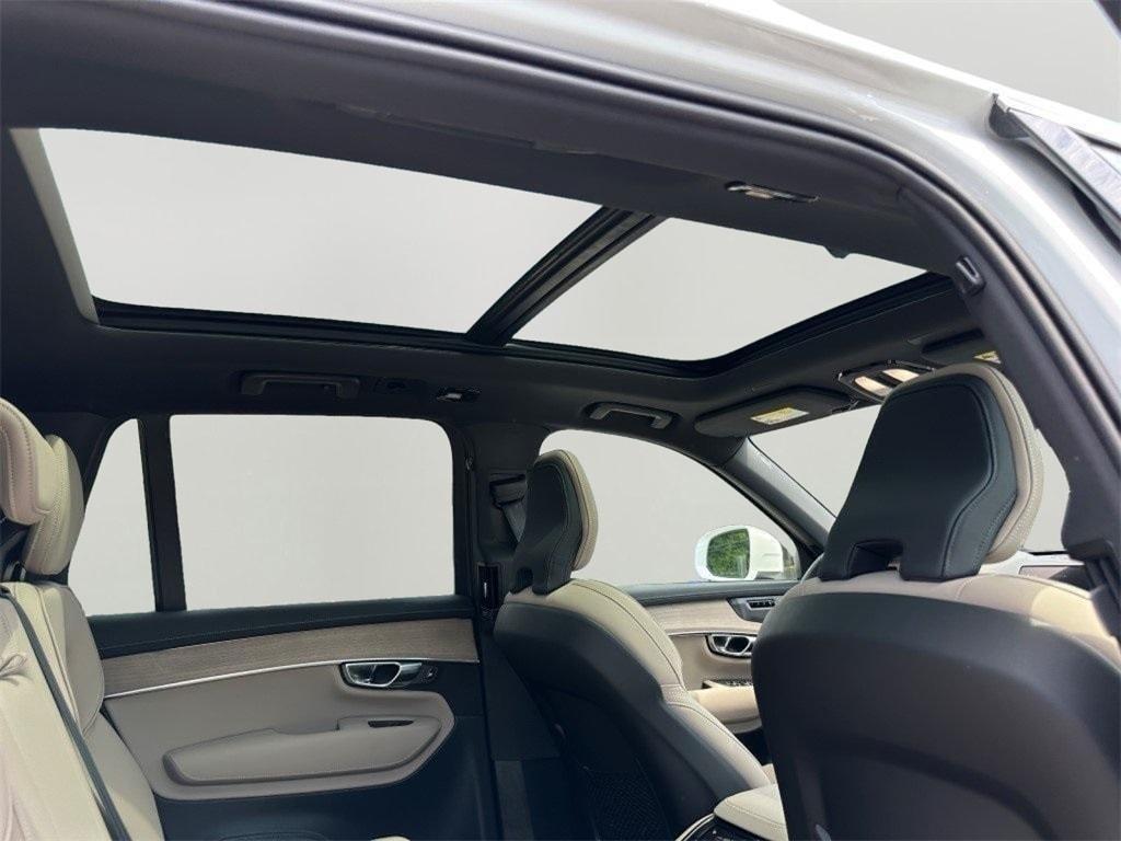 new 2026 Volvo XC90 car, priced at $69,721