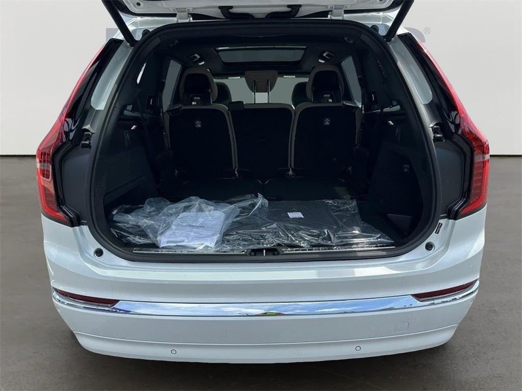 new 2026 Volvo XC90 car, priced at $69,721