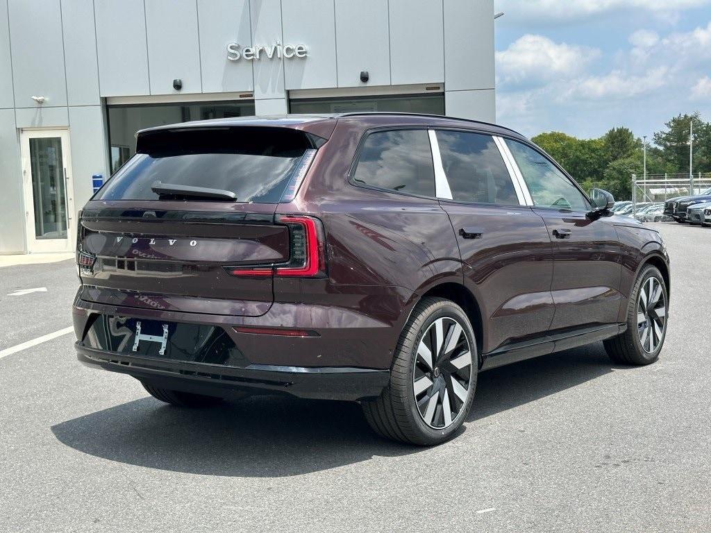 new 2025 Volvo EX90 car, priced at $84,640