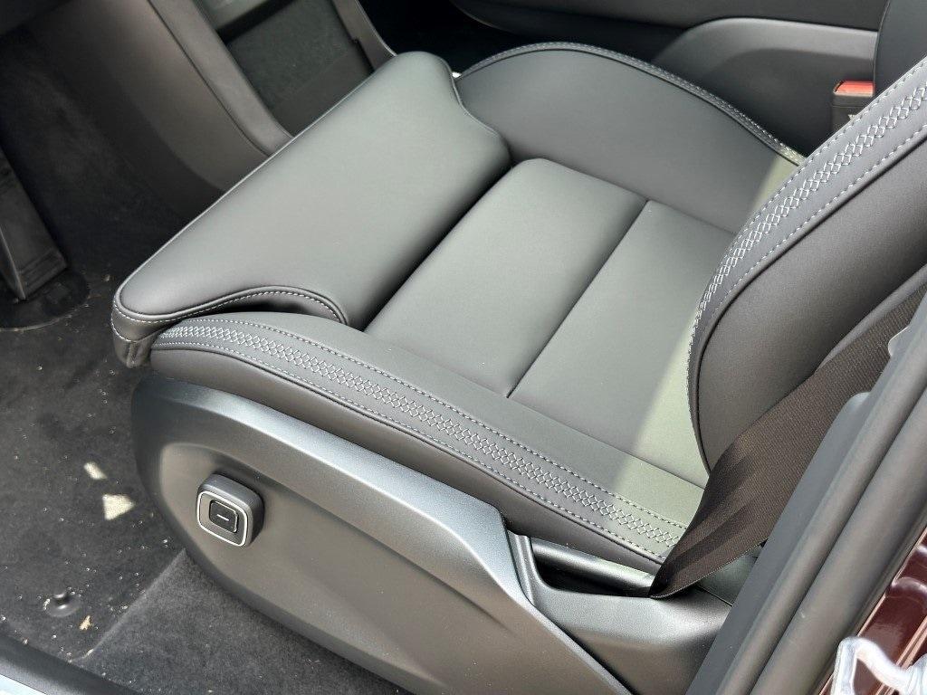 new 2025 Volvo EX90 car, priced at $84,640