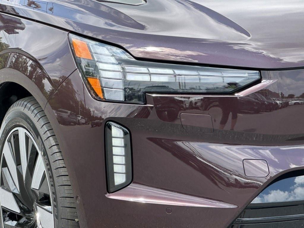 new 2025 Volvo EX90 car, priced at $84,640