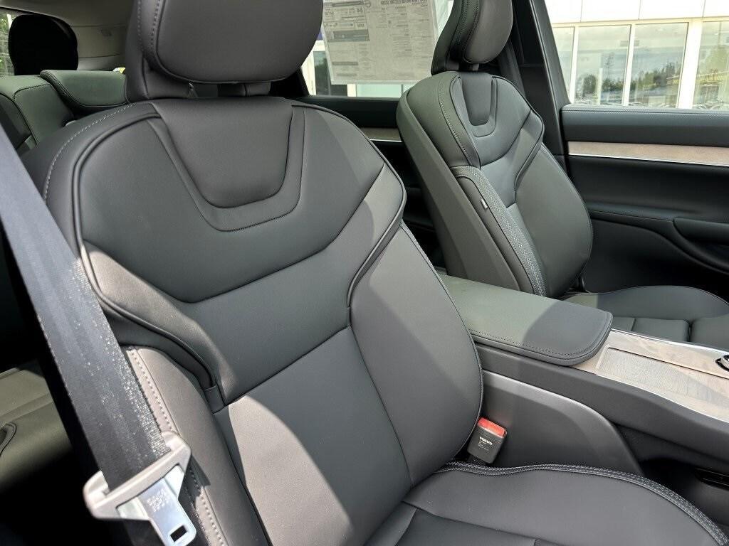 new 2025 Volvo EX90 car, priced at $84,640