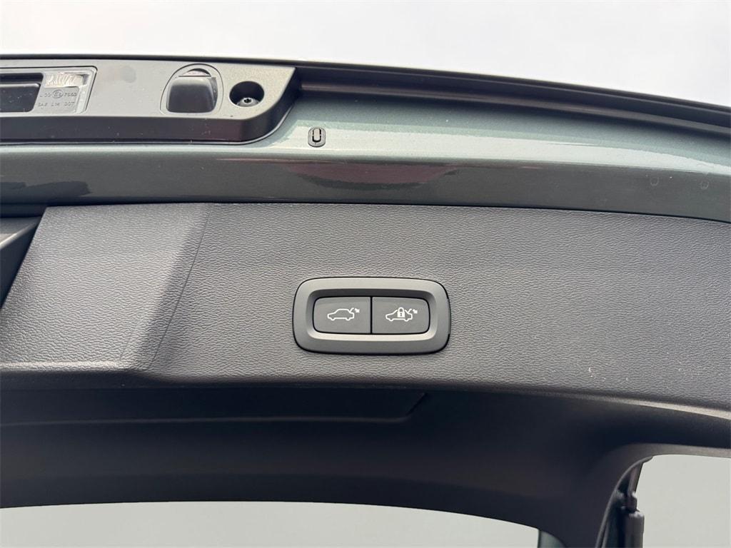 new 2026 Volvo XC40 car, priced at $50,620