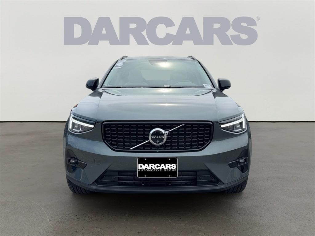 new 2026 Volvo XC40 car, priced at $50,620
